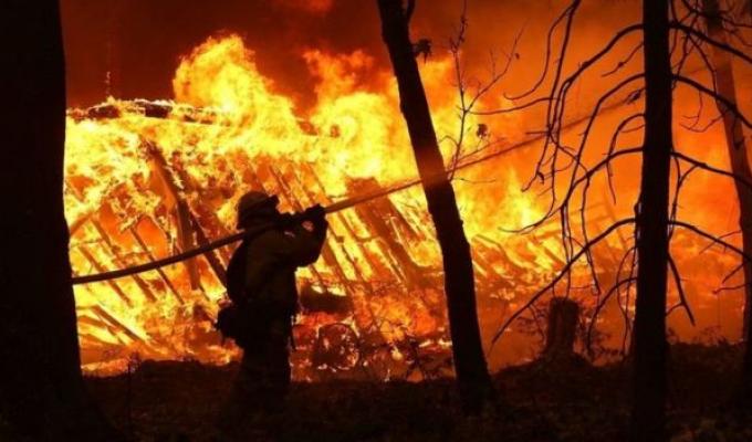 Пожежі на Луганщині: ще 15 не ліквідовано