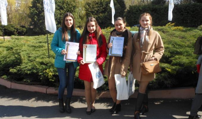 Луганські школярі захистили свої дослідження на всеукраїнському конкурсі