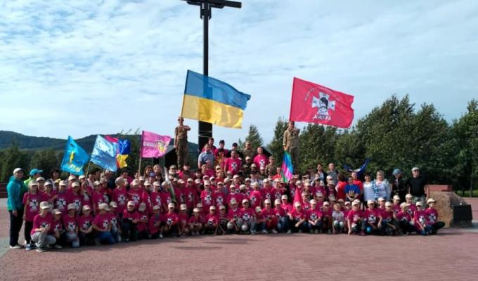 Школярі з Луганщини взяли участь у всеукраїнському зборі активістів «Джури»