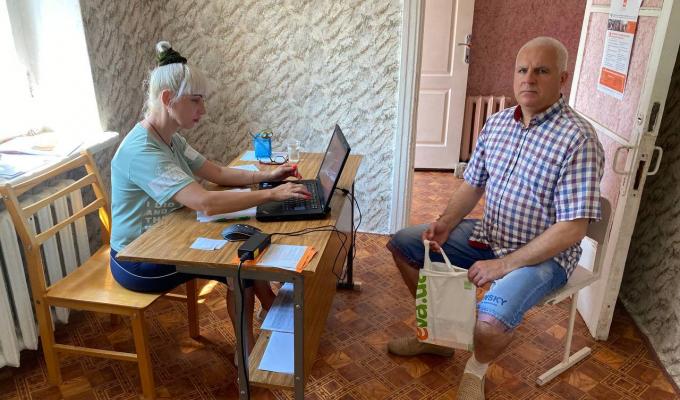 Протягом тижня в хабі Попаснянщини гуманітарну допомогу отримали майже 1,5 тисячі переселенців з Луганщини