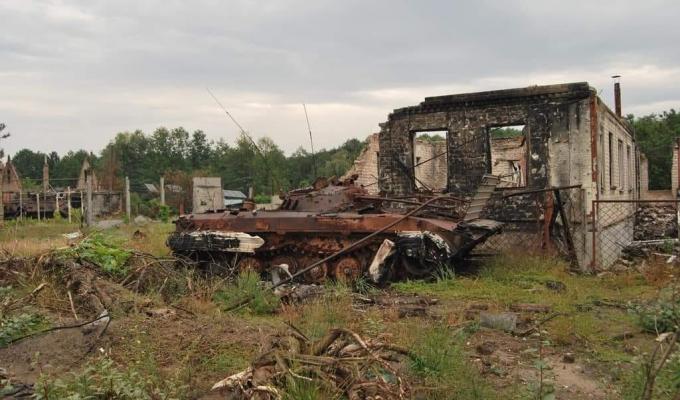 Із Гончарівки та Куземівки росіяни вивезли місцевих жителів – у селах ховають військову техніку, для голосування на псевдореферендумі не потрібно ані відкріплень, ані документів – голосуй де завгодно і скільки завгодно