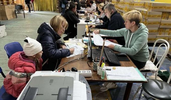 За тиждень понад 850 сімей-переселенців із Рубіжного отримали гуманітарну допомогу поштою