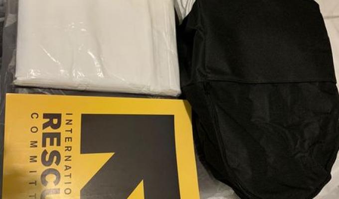 Понад 110 кремінян у Дніпрі отримали ковдри, постільну білизну, павербанки, ліхтарі