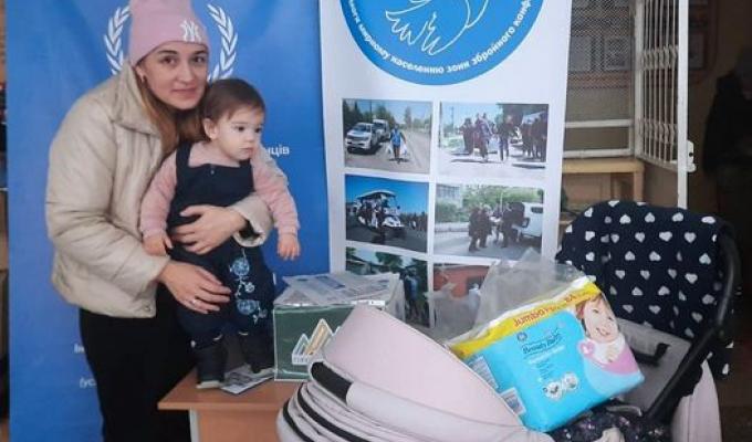 Протягом тижня майже 1200 луганчан отримали допомогу у гуманітарних штабах при Гірській громаді