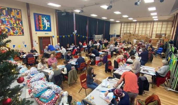  Новорічні подарунки для луганської малечі вже прямують до України