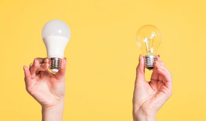 Денис Шмигаль: З 16 січня розпочинаємо тестову програму безкоштовної заміни старих ламп на LED