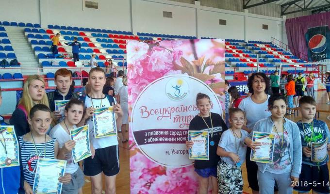 Наші плавці з інвалідністю вибороли 13 медалей всеукраїнської першості 