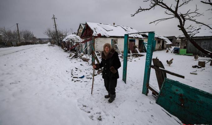 Виживають під цілодобовими ворожими обстрілами