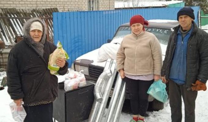 Хліб, ліки та пічка-буржуйка: Луганська ОВА виконала замовлення літніх мешкаців деокупованих сіл Луганщини