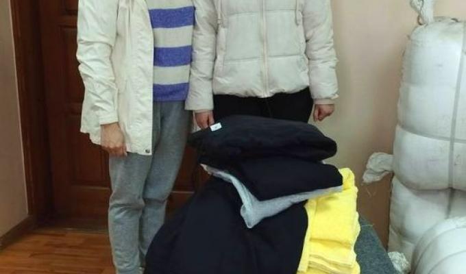 Протягом тижня більше 920 внутрішньо переміщених луганчан отримали допомогу у гуманітарних штабах при Гірській громаді. У Корсунь-Шевченківському розпочали видачу одягу та спальних наборів