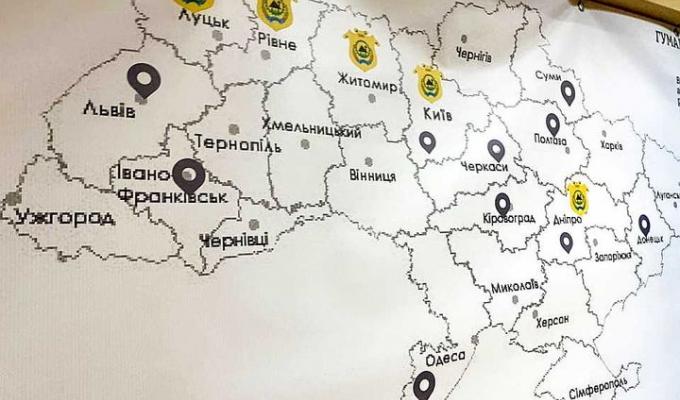 У Рівному ще 250 переселенців-луганчан отримали допомогу в місцевому хабі