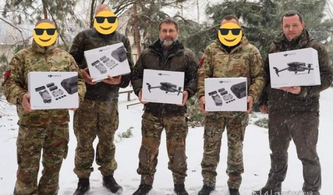 Сергій Гайдай передав дрони оборонцям Сватівського напрямку