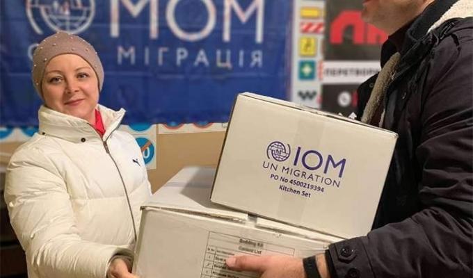 За місяць понад 1000 наших земляків у Дніпрі забезпечено посудом, постільною білизною, ковдрами