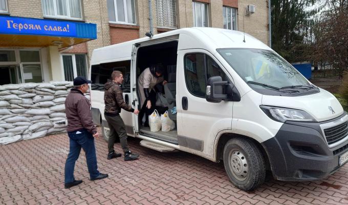 Штаб Гірської громади допомагає ВПО у Чемерівцях на Хмельниччині