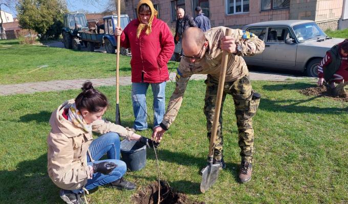 #111_бригада_ТРО Луганські військові створили липову алею на Волині