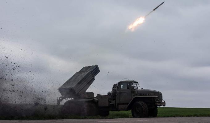 Бої точилися у Серебрянському лісництві,  в Луганську відкрито ще три шпиталі для окупантів, Кремінна закрита для в’їзду та виїзду