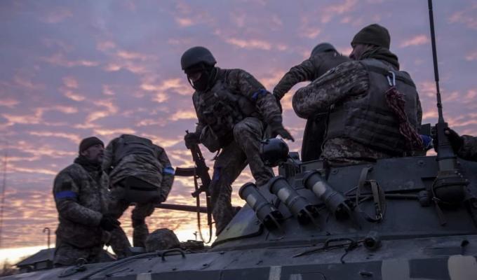 Зі Стельмахівки вдалося евакуювати літнього чоловіка, у так званій «лнр» затримують виплати співробітникам вишів, окупанти поспішають з примусовим оглядом дітей – хочуть завершити в травні