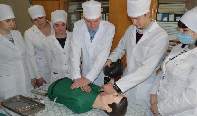 Готувати високопрофесійних фахівців – головне завдання Лисичанського медичного коледжу