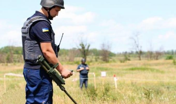 Піротехніками на Луганщині вилучено чотири одиниці вибухонебезпечних предметів