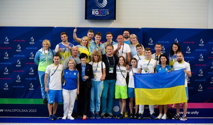 Чотирьом стрибунам у воду та чотирьом тренерам, які представляють Луганщину на міжнародних змаганнях, призначені стипендії Президента