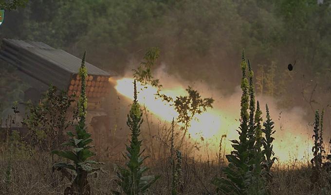 Колаборантів російські спецслужби перевіряють на наявність рідних на неокупованих територіях, затриманих за телефонний дзвінок в Сєвєродонецьку відправляють рити окопи, росіяни спробували йти уперед поблизу Невського