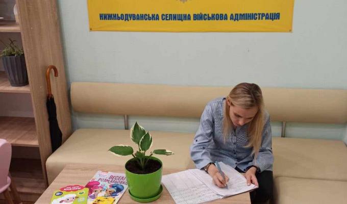 У хабах Нижньодуванської громади можна отримати ліки, консультації щодо працевлаштування, пенсійного забезпечення, звернутися до юриста і психолога