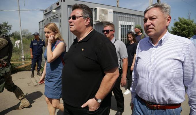 Юрій Гарбуз і Лінас Лінкявічюс відвідали КПВВ «Станиця Луганська»