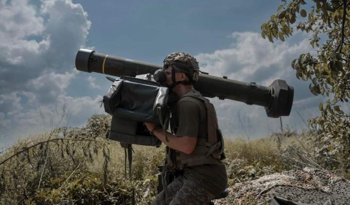 У разі неотримання паспорта рф окупанти змушують заповнювати тимчасові міграційні карти, за одноразове користування інтернетом у так званій «лнр» вирішили брати плату, росіяни атакували поблизу Діброви та Невського