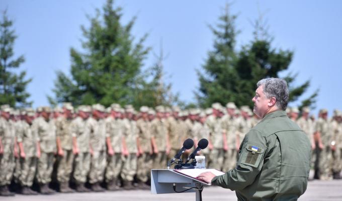 Грошове утримання військовослужбовців буде збільшено – Глава держави