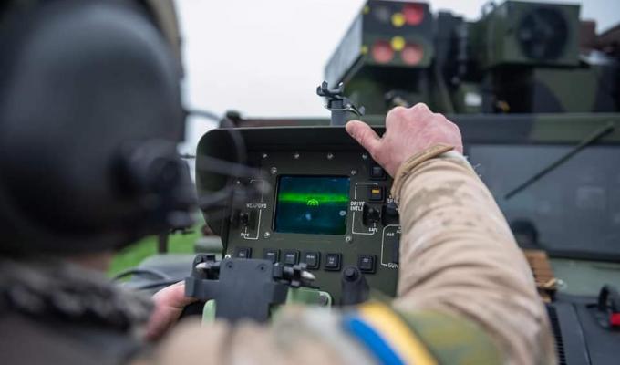 У Кремінній гастролери-будівники зробили демонтаж і кинули будинок; у Сєвєродонецьку мародери вже зламують квартири населення, що залишилося; звільнені села знову під обстрілом росіян