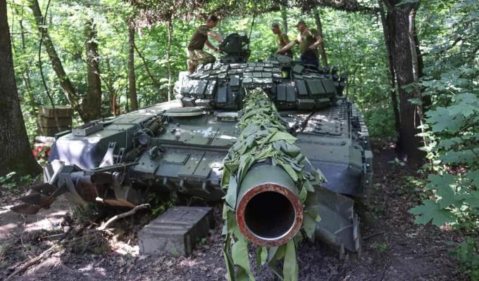 На «індивідуальні бесіди» запрошують в Сєвєродонецьку дітей після повернення з відпочинку, військові рф облаштували собі укриття у школі Лисичанська, росіяни не припиняють авіаційні нальоти на звільнені села