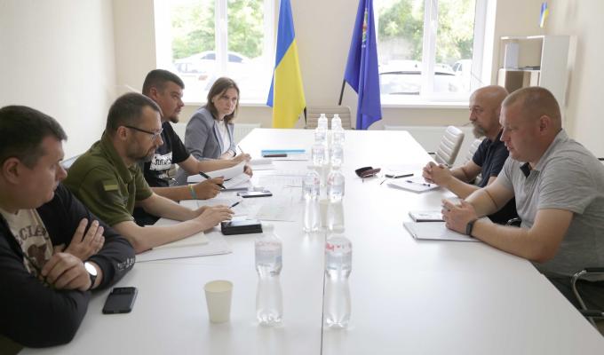 Керівники громад Сватівського району відзвітували Артему Лисогору про роботу у поточному році