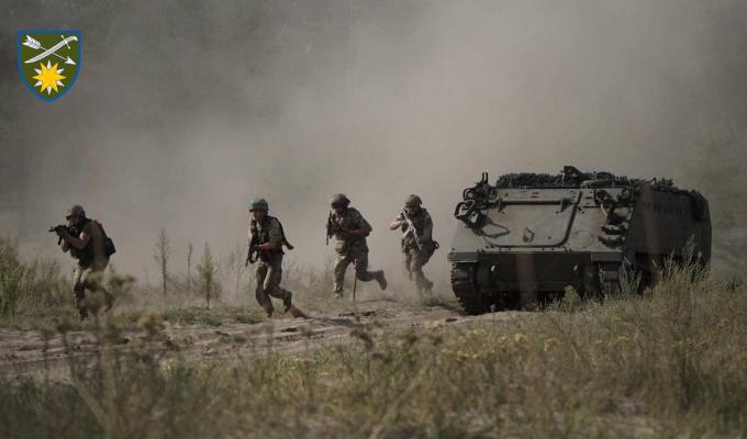 У Сєвєродонецьку окупанти влаштували рейди серед підприємців на наявність реєстрації рф, сміття не прибирають – у так званій «лнр» 1,5 роки очікують на централізовану поставку контейнерів та сміттєвозів, росіяни атакували поблизу Андріївки