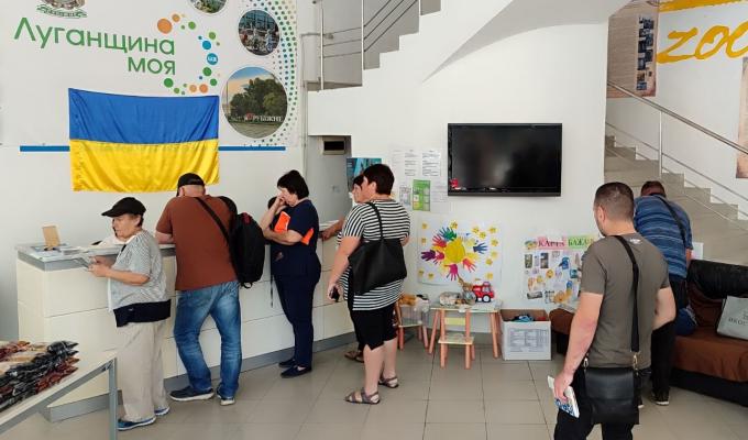 Гігієнічні набори від МОМ одержали наші переселенці в Вінниці