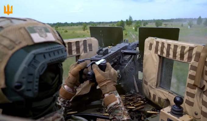 У прифронтових містах окупанти запровадили дистанційне навчання за відсутності інтернету та зв’язку, банківської інфраструктури не вистачає навіть на залишки населення в регіоні, росіяни другу добу атакують поблизу Новоєгорівки
