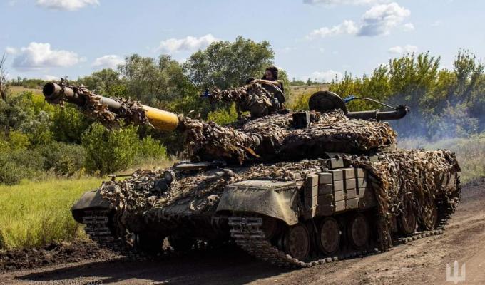 Плазма скінчилася – в Сєвєродонецьку мародерять речі та предмети побуту, Лисичанськ закритий навіть у період так званих «перших виборів», російська авіація нищить села на лінії зіткнення