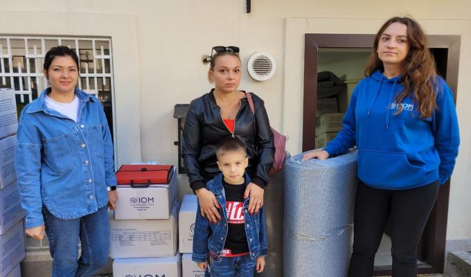 У Чернівецькому хабі розпочато видачу постільних та кухонних наборів від Міжнародної організації з міграції 