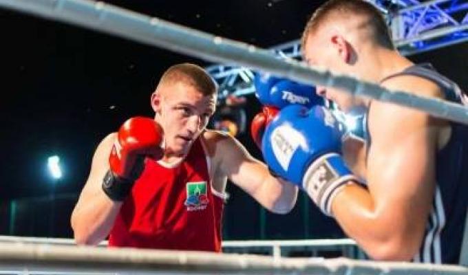 Завершено капремонт зали боксу в Кремінній за кошти облбюджету