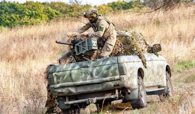 На Невське росіяни скинули дві авіабомби, окуповані Новодружеськ та Привілля входять в опалювальний сезон без газу, світла та води, у Сєвєродонецьку не приймають заяви на відновлення втрачених документів