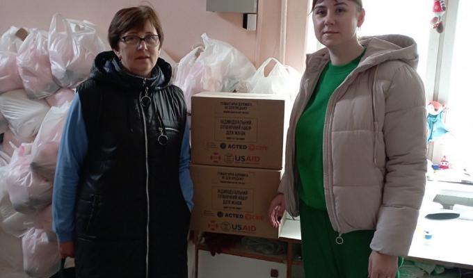 Гігієнічні набори для ВПО у Кропивницькому видані ще 138 жінкам