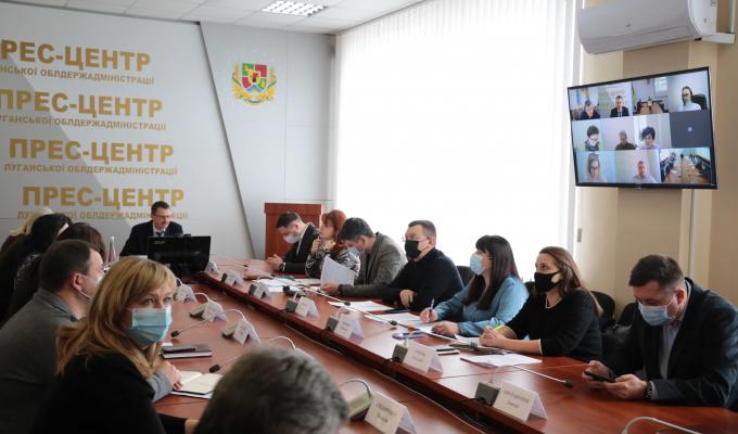 Обласна влада контролює заходи щодо ліквідації заборгованості з виплати зарплати на підприємствах-боржниках Луганщини