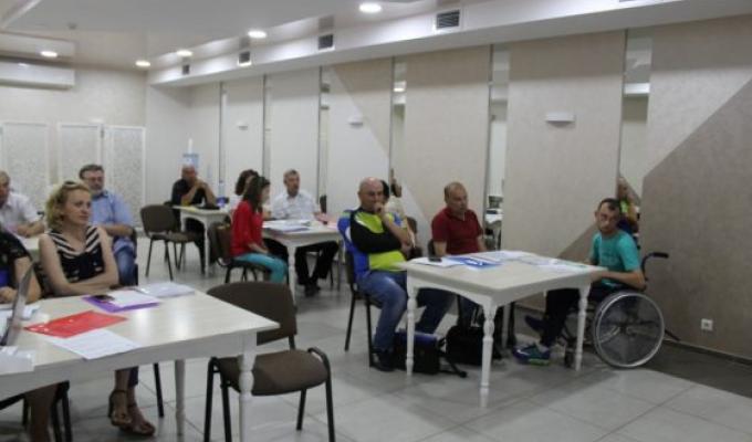 Обласна влада сприяє навчанню людей з інвалідністю вести власну справу 