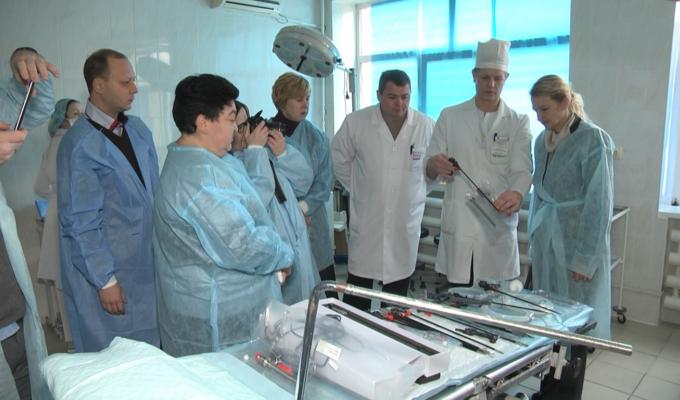 Представники Посольства Республіки Польща передали медичне устаткування до рубіжанської лікарні