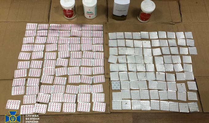 СБУ заблокувала міжнародний канал збуту анаболічних стероїдів до РФ
