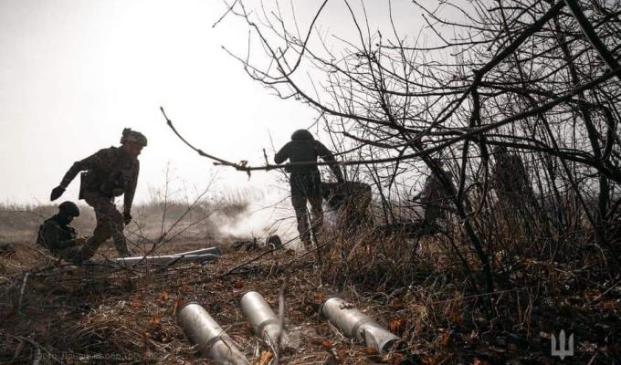 На фронті росіяни залучають резерви «штрафників», в Рубіжному жінка не дочекалася швидкої – їде годинами