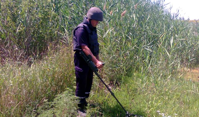 На Луганщині піротехнічними розрахунками ДСНС вилучено 61 одиницю вибухонебезпечних предметів