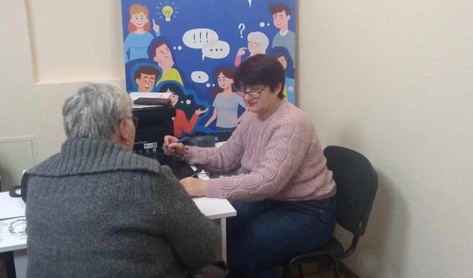 Лікарі Сватівського центру первинної медико-санітарної допомоги консультують в хабах Харкова та Івано-Франківська