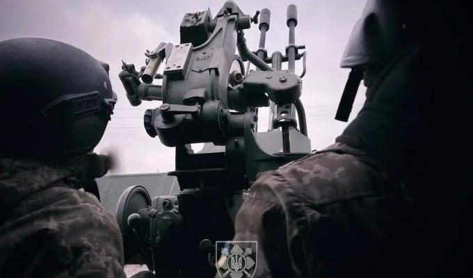 У Невському та Новолюбівці пролунало шість вибухів, звідти евакуювали трьох місцевих, із 17 лютого в «лнр» члени виборчих комісій агітуватимуть і опитуватимуть поквартирно