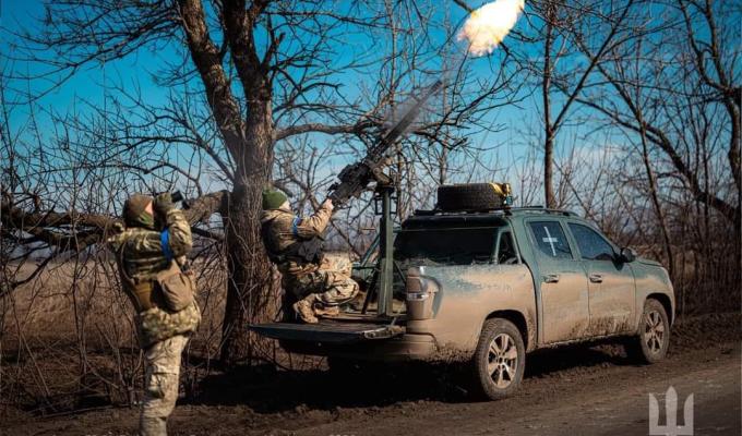 В «лнр» змушують звітувати про голосування усіх членів родин бюджетників, практика учнів ліцею з Луганська полягатиме в «охороні порядку» на виборах, у деокупованій Макіївці росіяни зруйнували ще один будинок