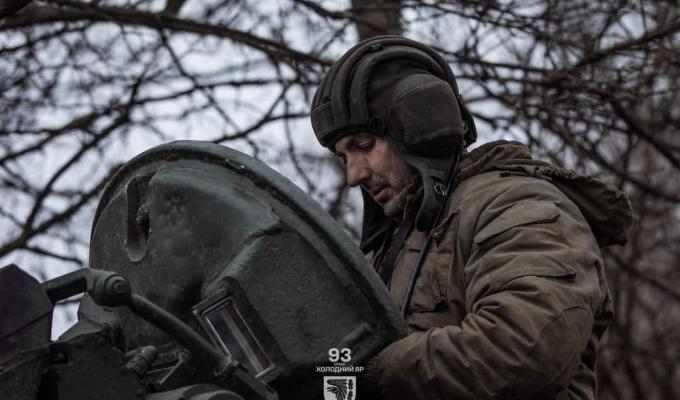 На нашій ділянці фронту росіяни 12 разів застосовували винищувачі – кожен літак намагався уразити двома-трьома керованими авіаційними бомбами